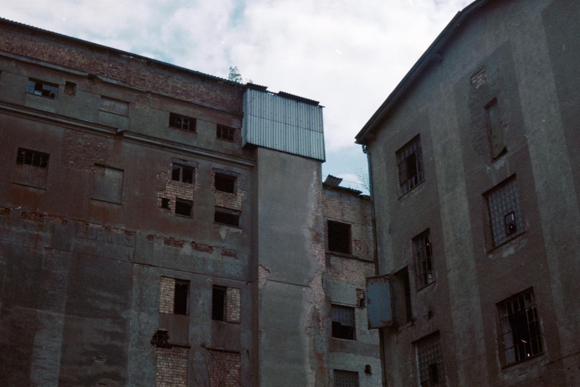 Thumbnail /2022 Brandenburg/Fürstenberg/Abandoned Offene Tur.jpg